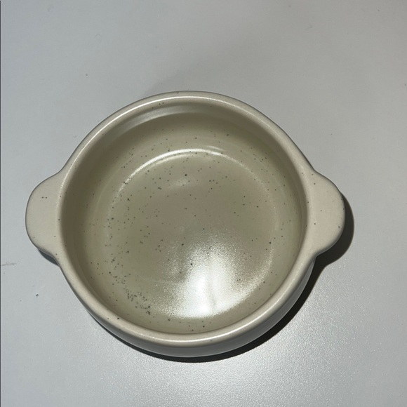 World Market lidded soup bowl - Picture 4 of 5